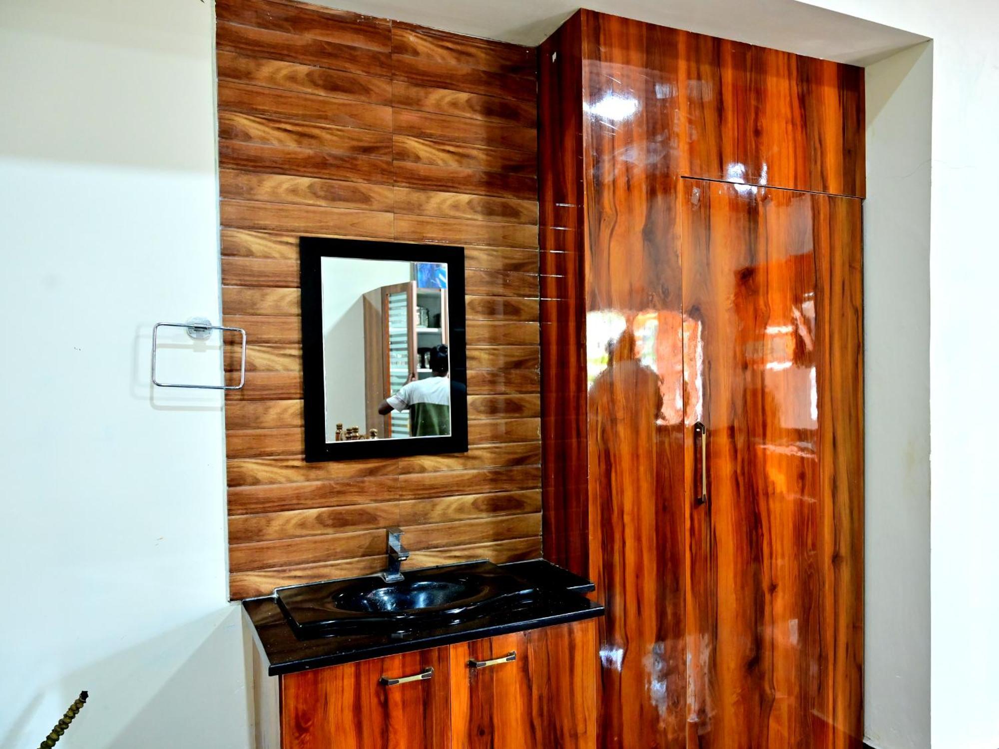 Hulihara Homestay - Full Villa, Coffee Estate & Balcony View Саклешпур Экстерьер фото